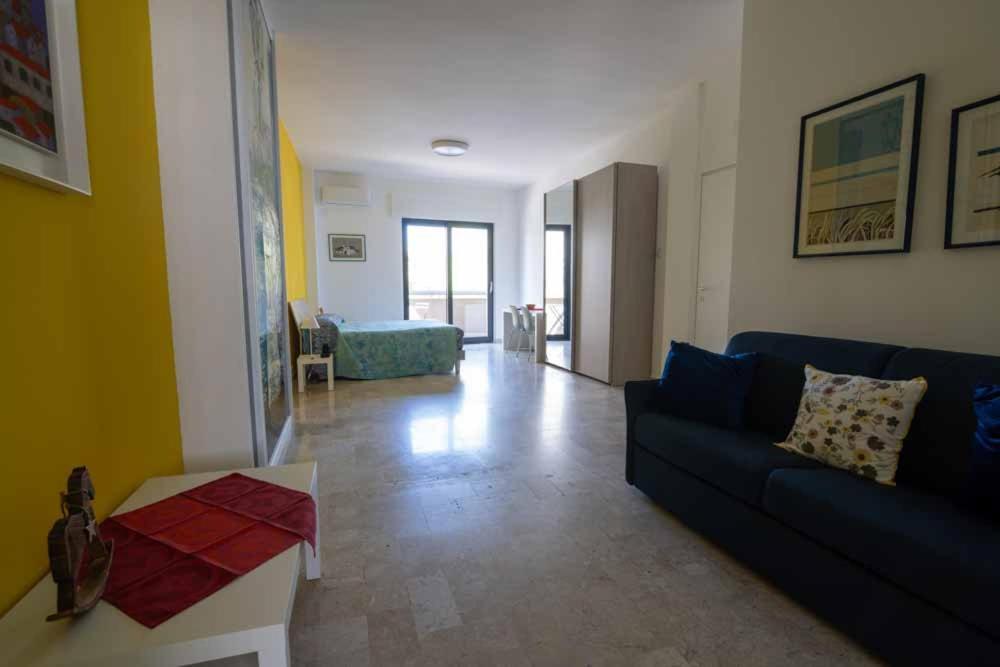 B&B Il Sorriso Bari Exterior foto